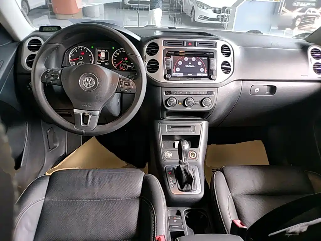 Volkswagen Tiguan — миниатюра 10