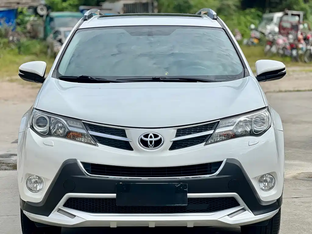 Toyota RAV4 2013 2.5L AT Luxury