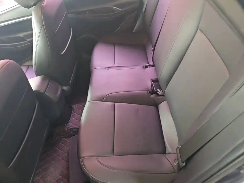 Hyundai Elantra — миниатюра 17