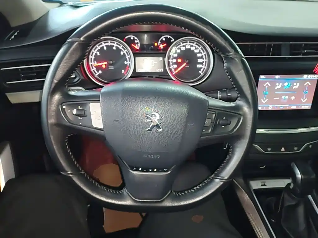 Peugeot 408 — миниатюра 11