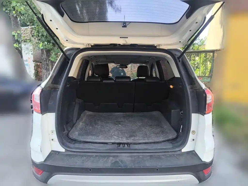 Ford Kuga — миниатюра 20