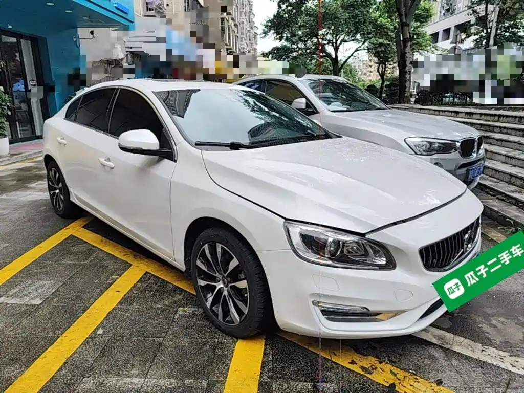 Volvo S60 — миниатюра 4