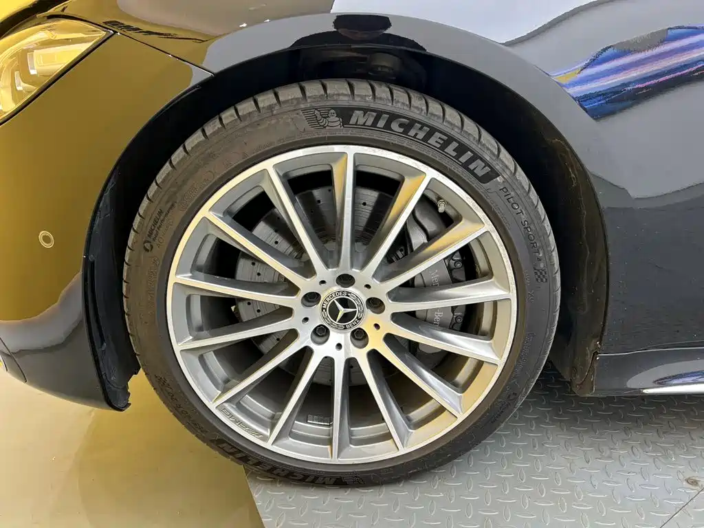 Mercedes-Benz S-Class — миниатюра 10
