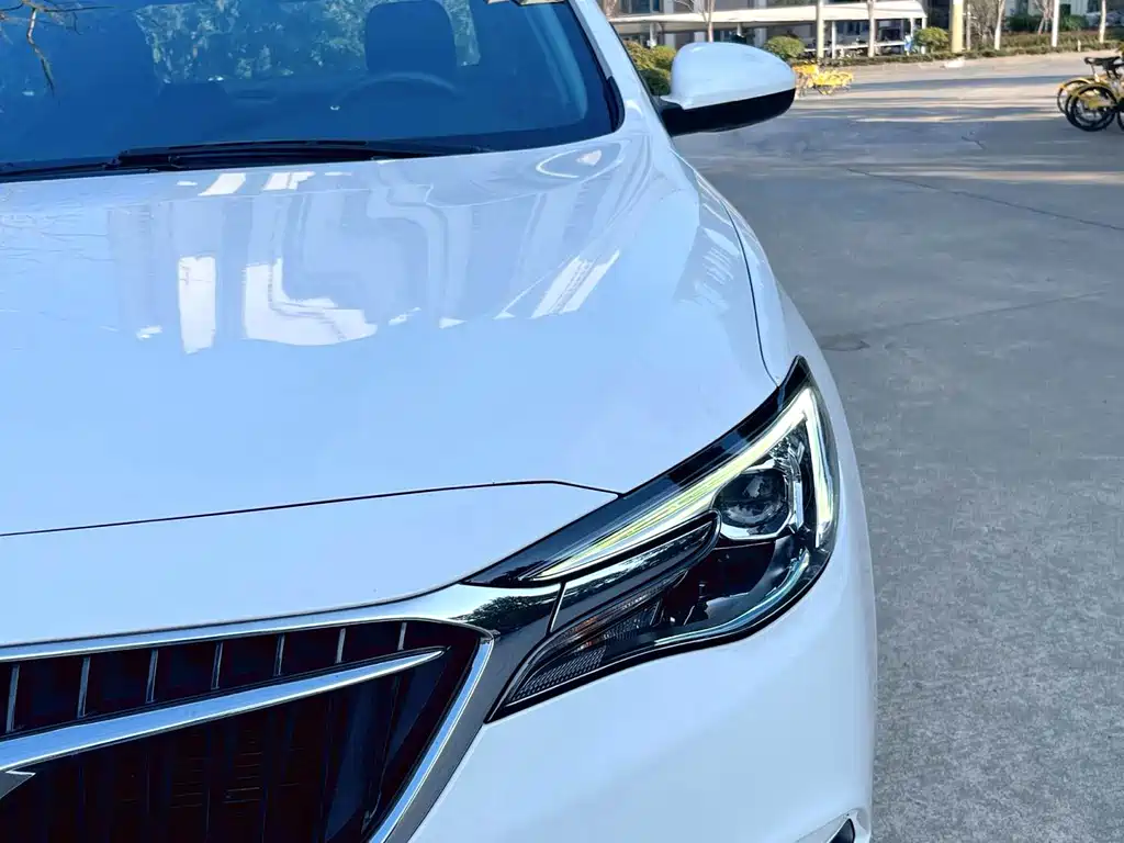 Buick Excelle — миниатюра 8