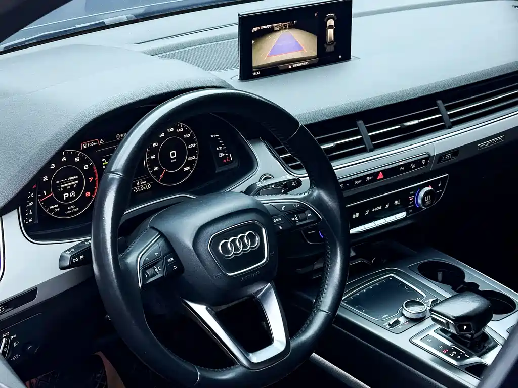 Audi Q7 2016 3.0T