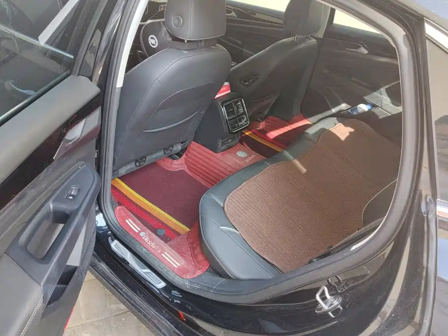 Volkswagen Passat — миниатюра 11