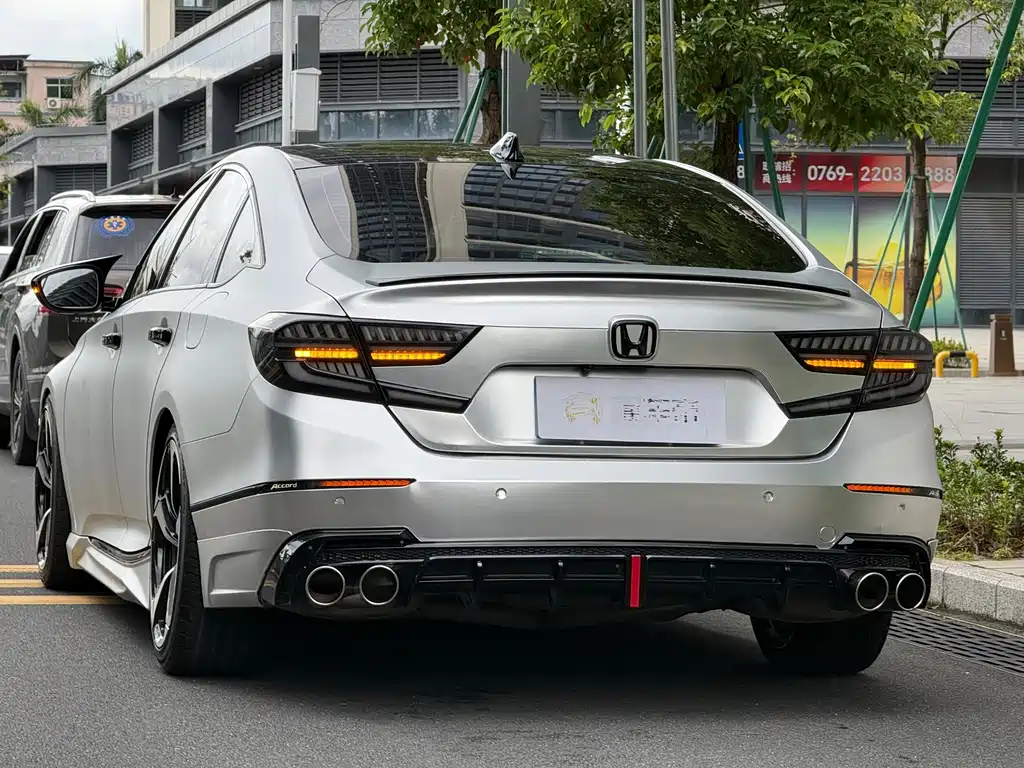 Honda Accord — миниатюра 10