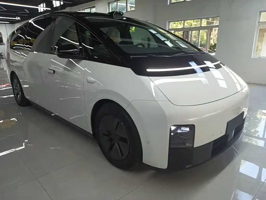 Li Auto Li MEGA — миниатюра 4