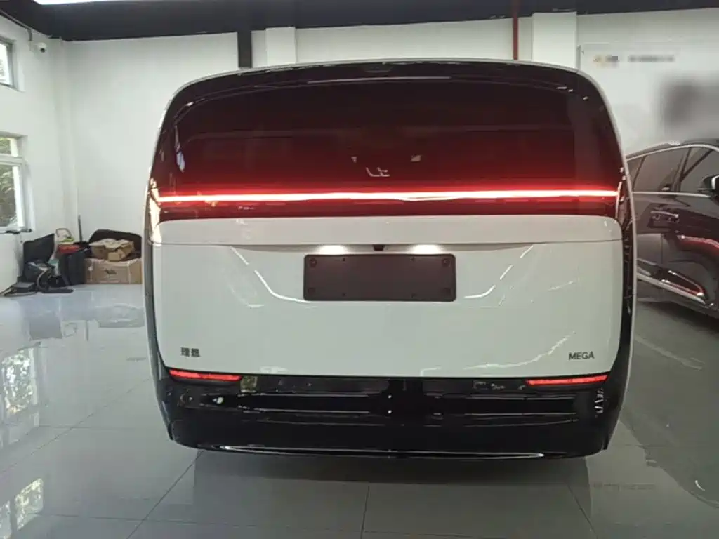 Li Auto Li MEGA — миниатюра 6