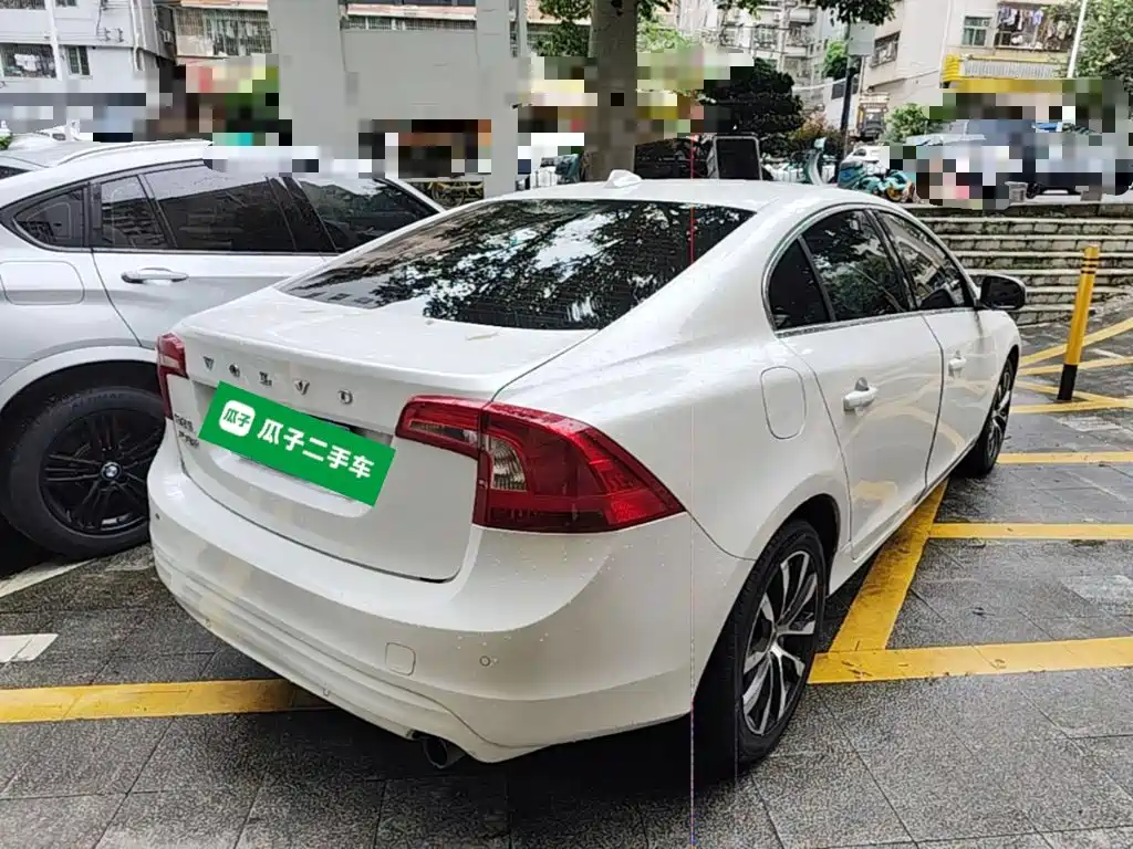 Volvo S60 — миниатюра 7