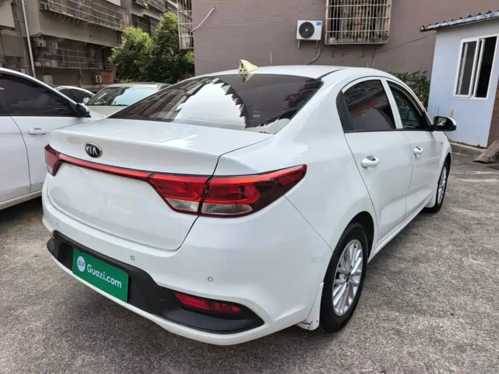 Kia K2 — миниатюра 7