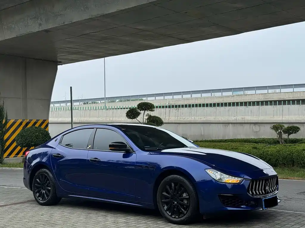 Maserati Ghibli — миниатюра 3