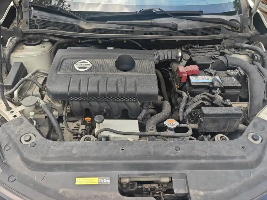 Nissan Tiida — миниатюра 10