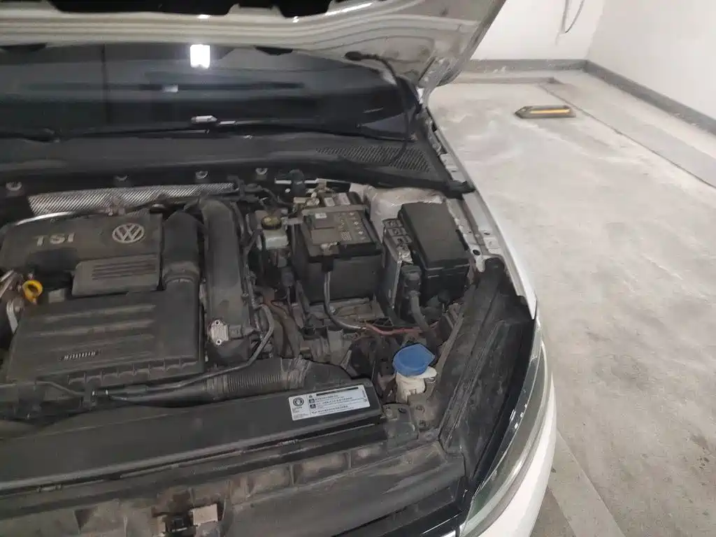 Volkswagen Golf — миниатюра 22