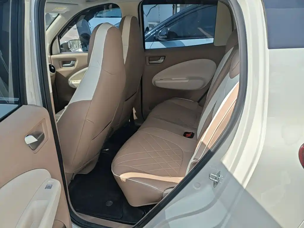 Wuling MINIEV — миниатюра 17