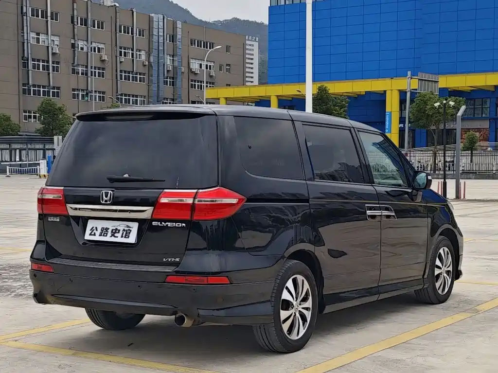 Honda Elysion — миниатюра 5