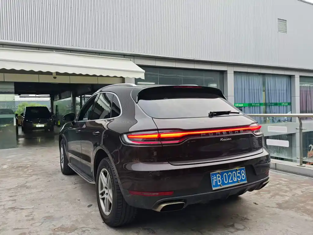 Porsche Macan — миниатюра 6