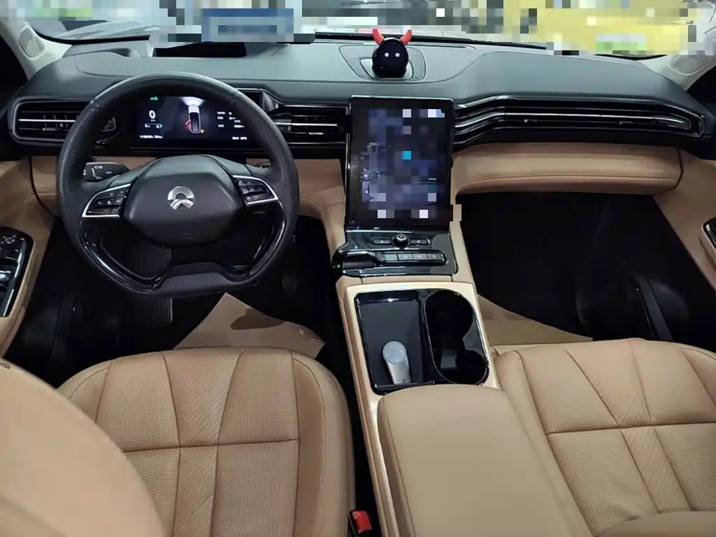 NIO ES8 — миниатюра 10