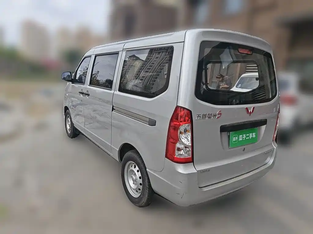Wuling Rongguang S — миниатюра 25