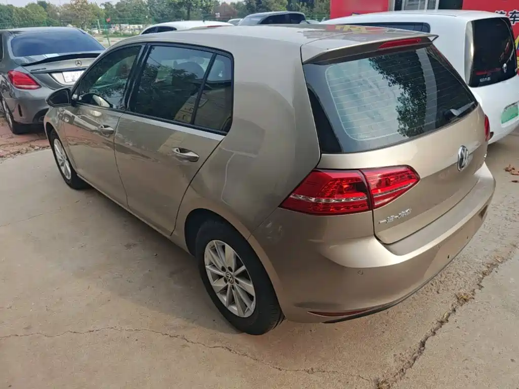 Volkswagen Golf — миниатюра 5