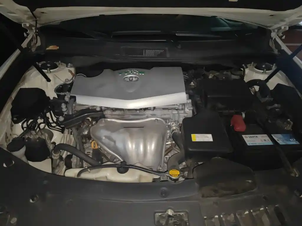 Toyota Camry — миниатюра 11