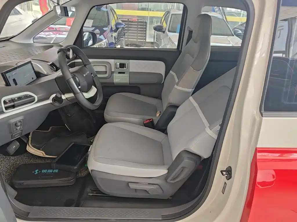Baojun KiWi EV — миниатюра 15