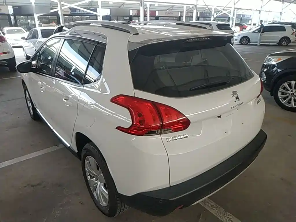 Peugeot 2008 — миниатюра 5