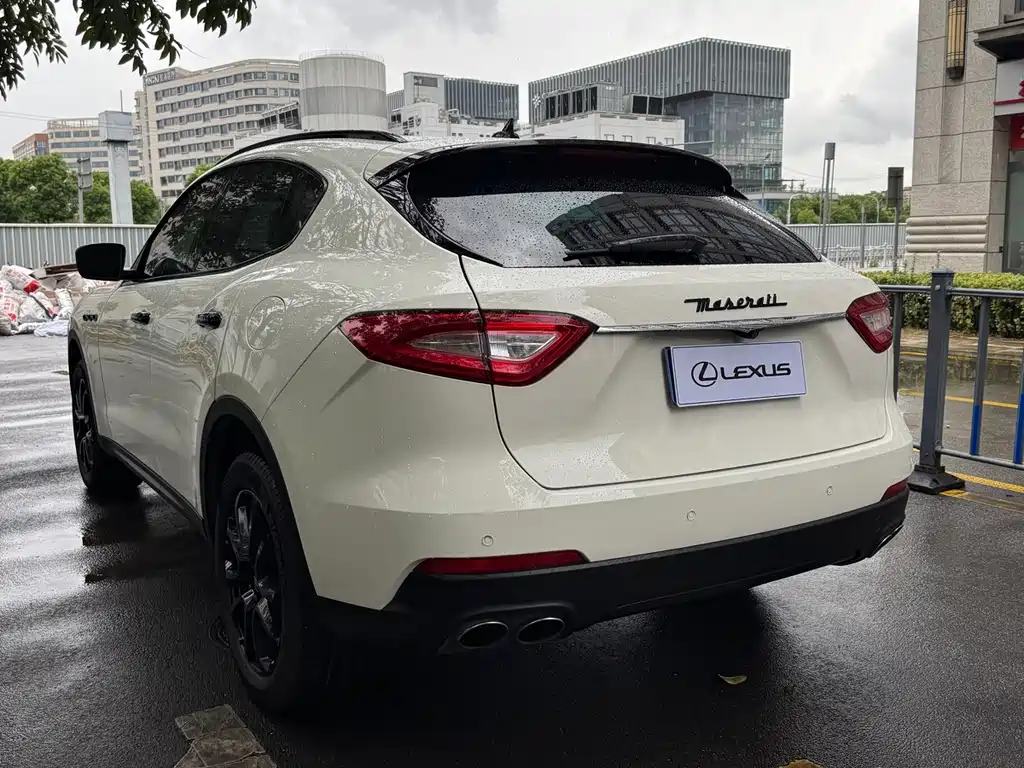 Maserati Levante — миниатюра 12