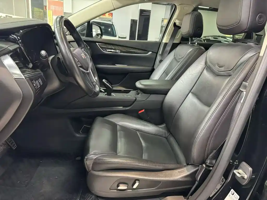 Cadillac XT5 25T Luxury Type, фото 5