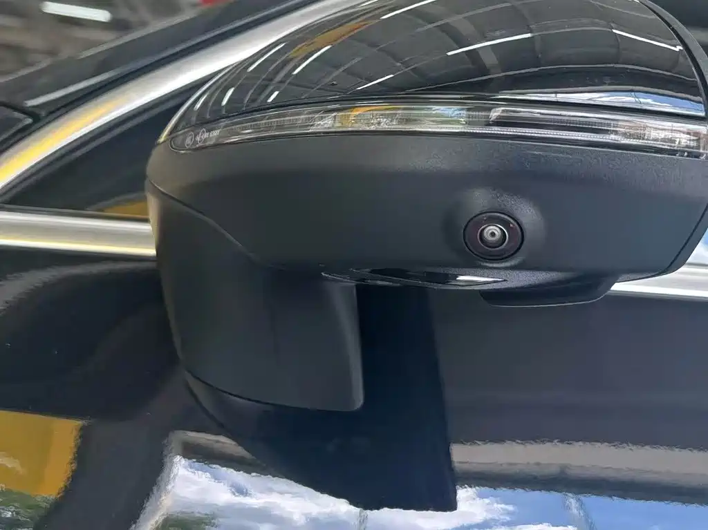 Mercedes-Benz GLC — миниатюра 3