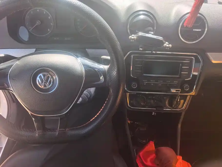 Volkswagen Jetta — миниатюра 12