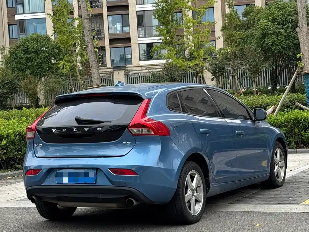 Volvo V40 — миниатюра 5