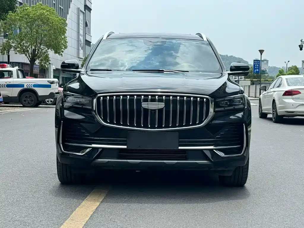 Geely Xingyue L — миниатюра 2