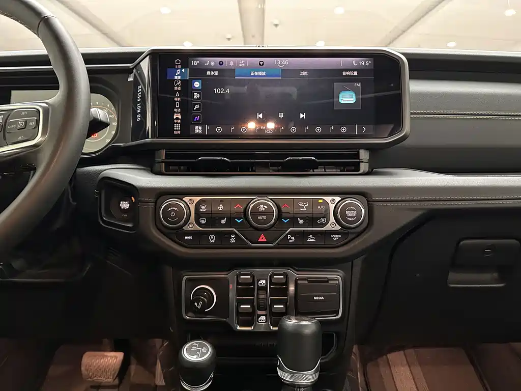 Jeep Wrangler — миниатюра 9