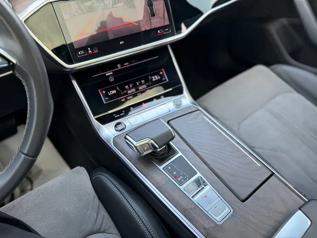 Audi A6L — миниатюра 26