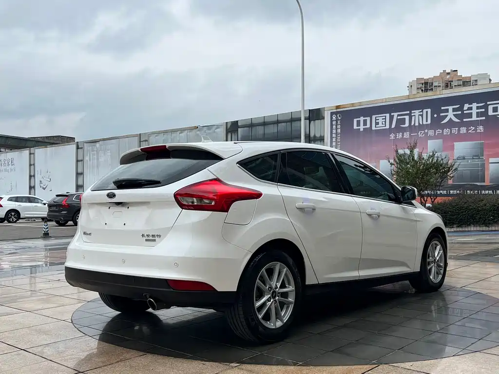 Ford Focus — миниатюра 6
