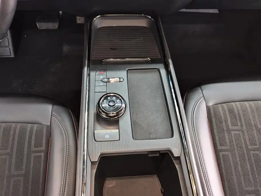 Ford Mondeo — миниатюра 16