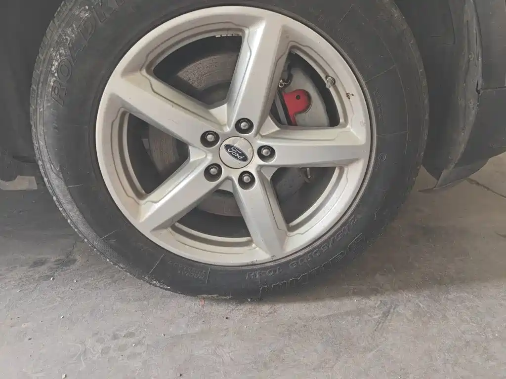 Ford Explorer (Import) — миниатюра 24
