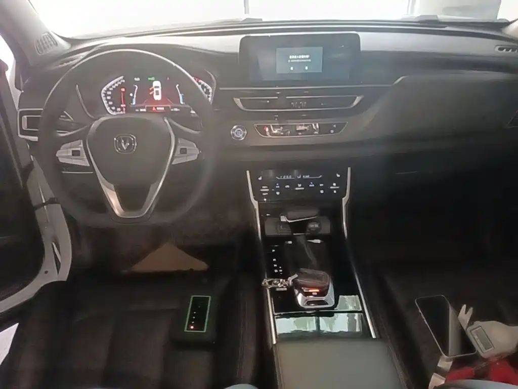 Changan CS75 — миниатюра 10