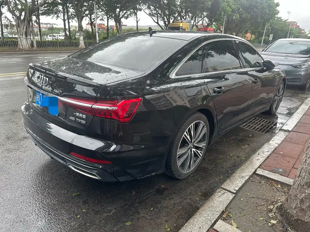 Audi A6L — миниатюра 6