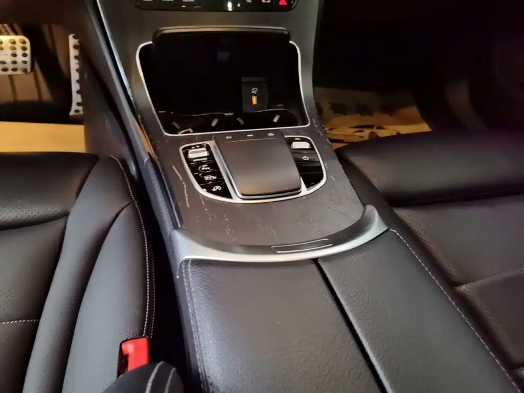 Mercedes-Benz C-Class — миниатюра 14