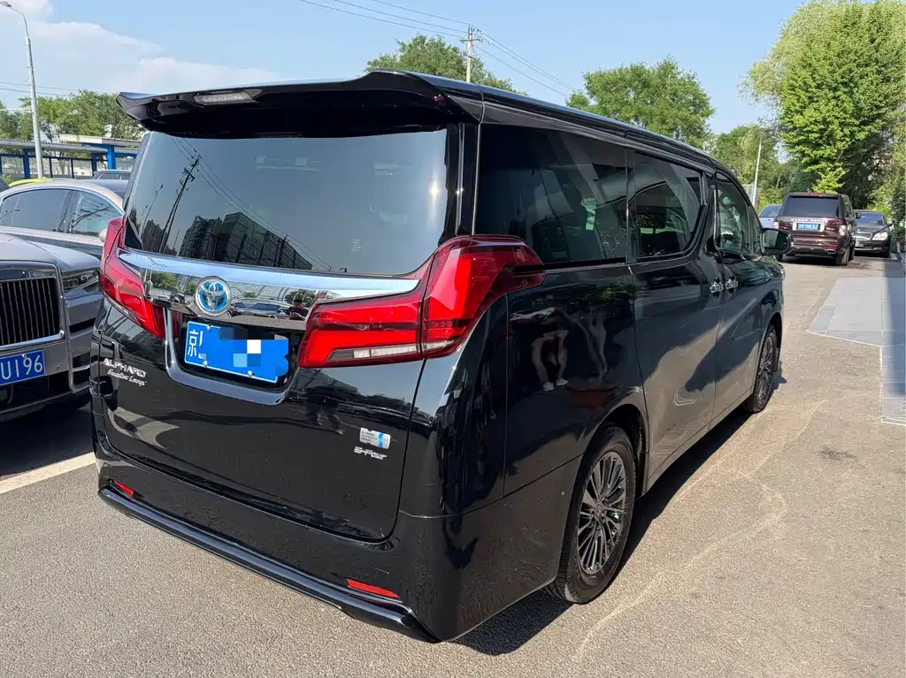 Toyota Alphard 2019 2.5L Luxury