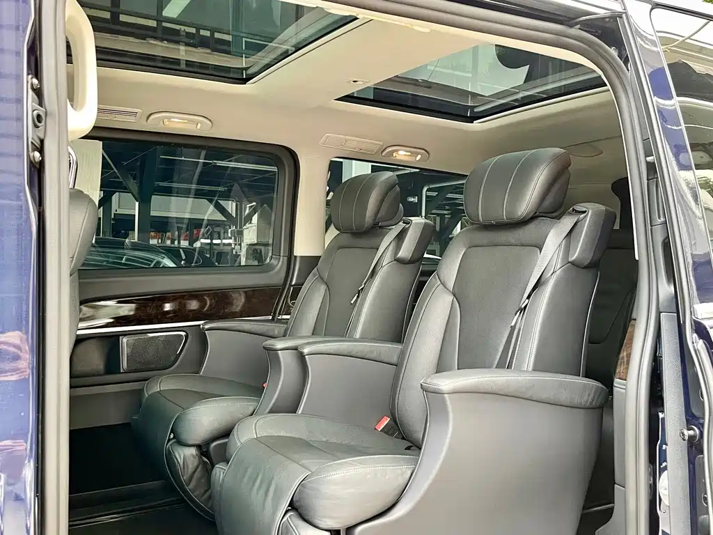 Mercedes-Benz V-Class — миниатюра 21