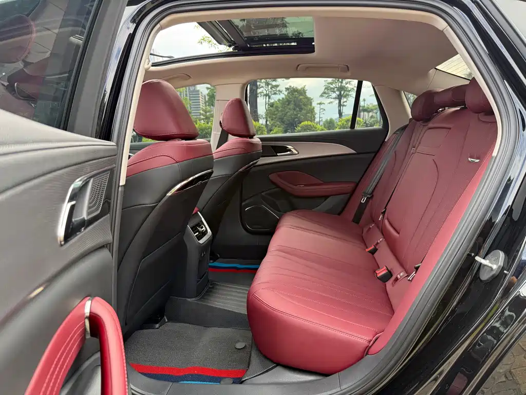 Hongqi Hongqi H5 — миниатюра 5