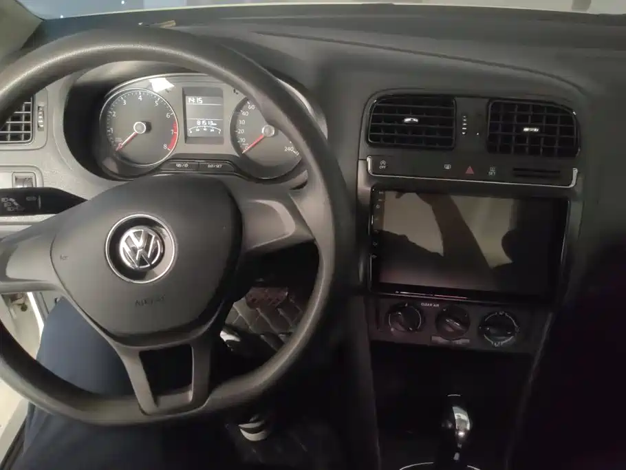 Volkswagen Polo — миниатюра 12