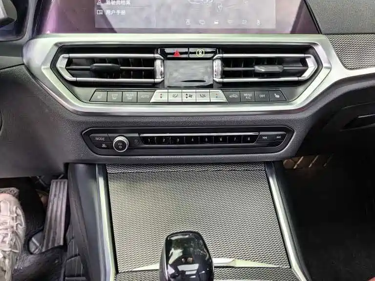 BMW 3 Series — миниатюра 10