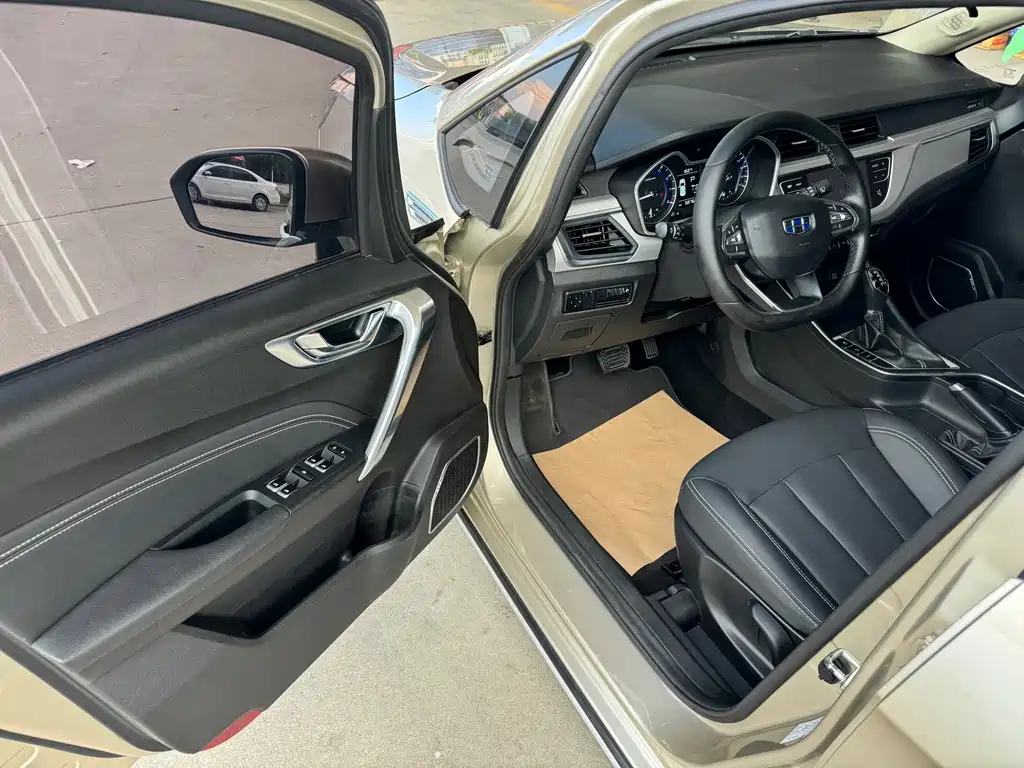 Geely Vision X3 — миниатюра 5