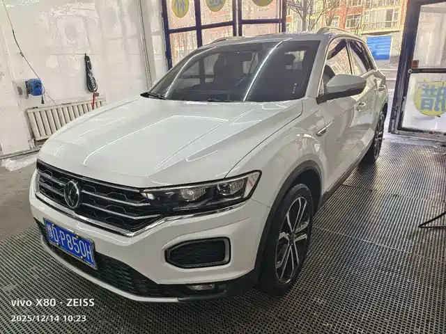 VOLKSWAGEN T ROC EXPLORING SONGS