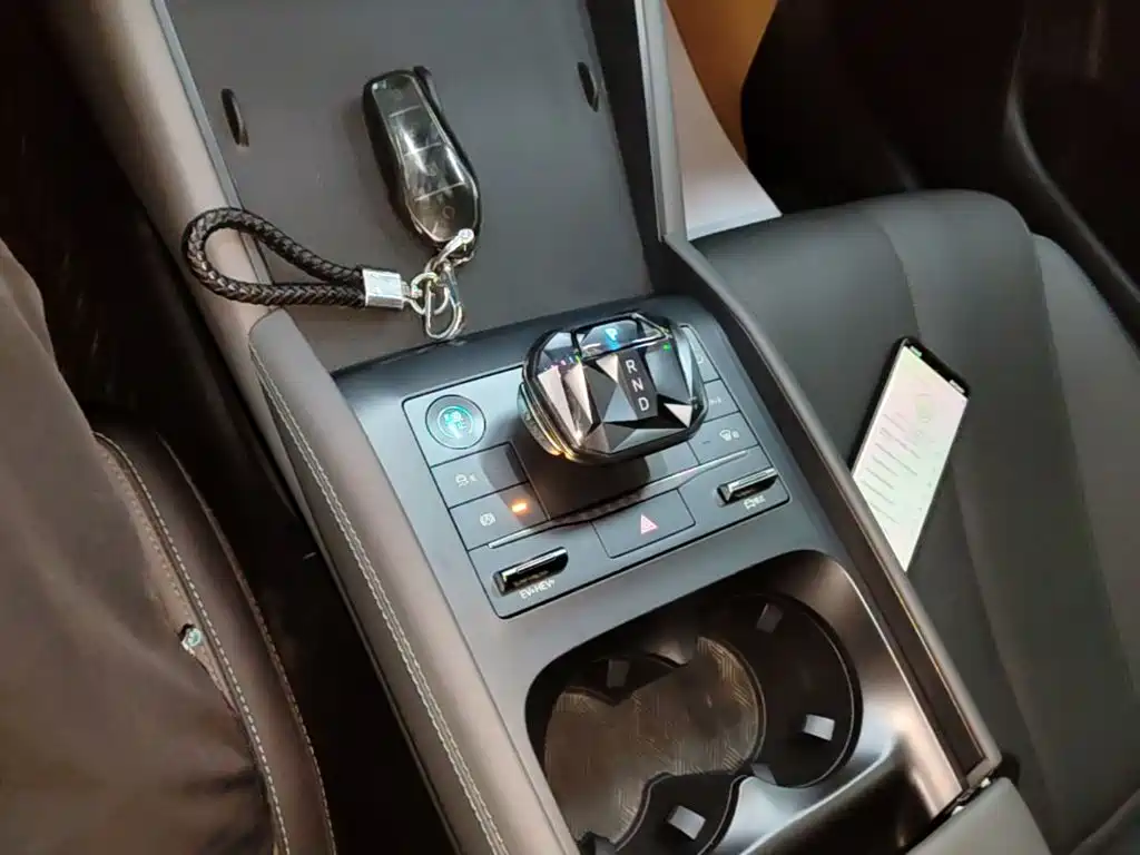 BYD Qin L — миниатюра 14