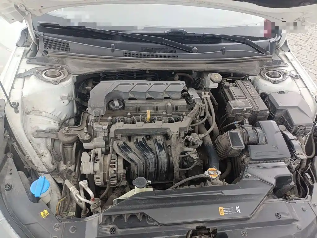 Hyundai Elantra — миниатюра 11